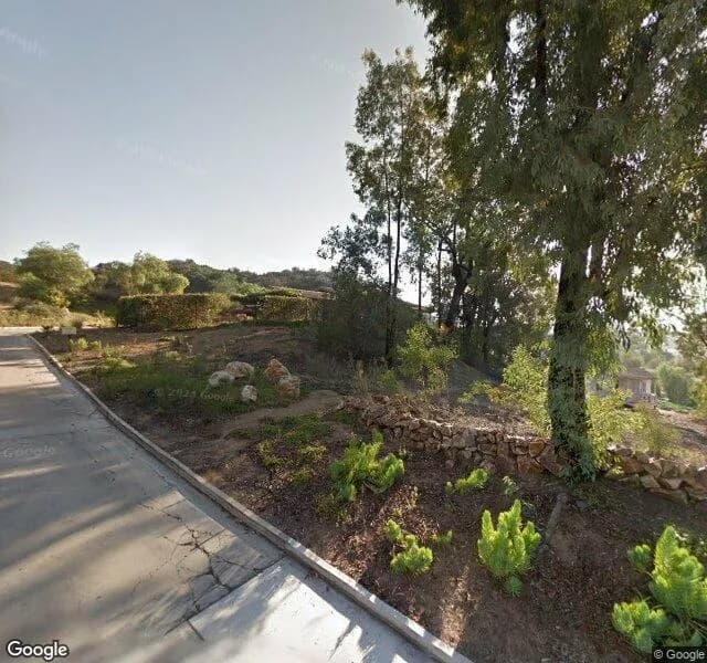 Poway Gardens Senior Living - Magnolias - Board And Care Home in Poway, California