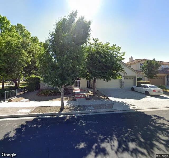 Purple Villa Assisted Living - Board And Care Home in Brentwood, California