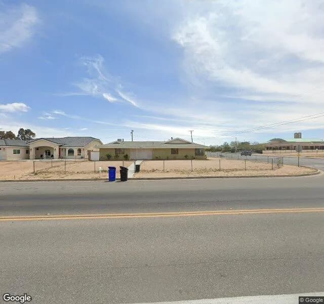 Quality Senior Living At Luna - Board And Care Home in Victorville, California