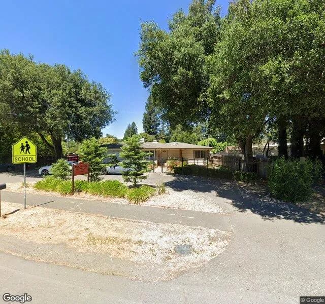Redwood Retreat - Assisted Living Facility in Santa Rosa, California