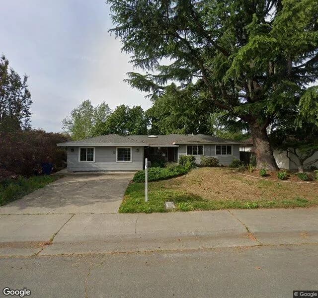 Retreat At Greenhurst Llc, The - Board And Care Home in Sacramento, California