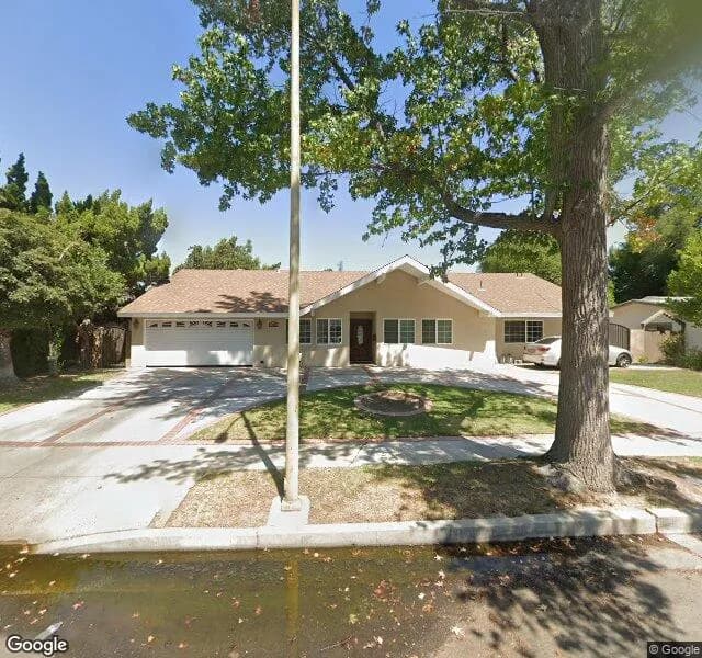 Ridgewood Residential Care Home #3 - Board And Care Home in Northridge, California