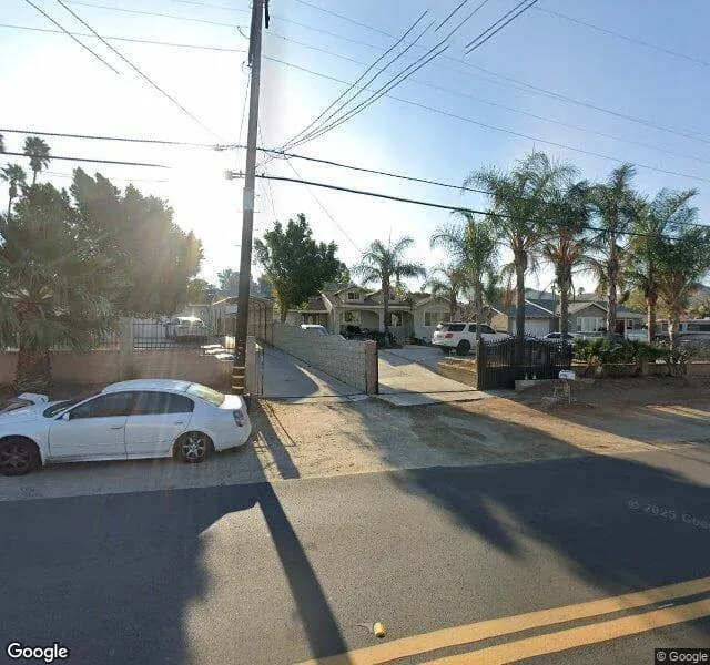 Rosalina's Home Care - Board And Care Home in Riverside, California