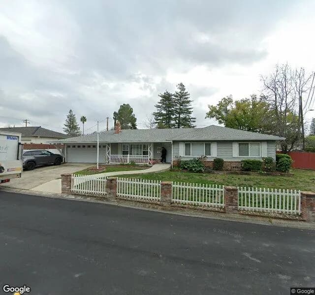 Signature Living On Camelia Avenue - Board And Care Home in Roseville, California