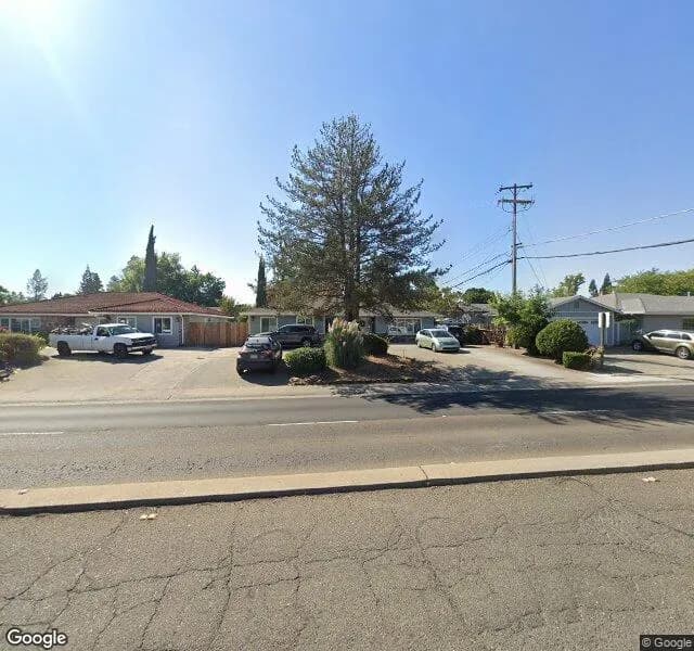 Signature Living On Winding Way - Board And Care Home in Carmichael, California