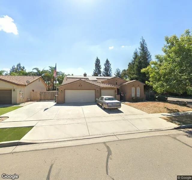 Silver House Assisted Living - Board And Care Home in Visalia, California