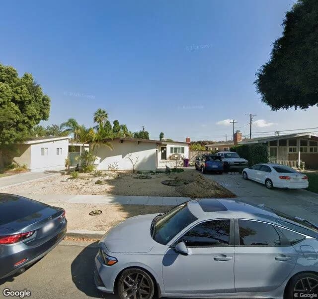 Suncoast Senior Living At Long Beach - Board And Care Home in Long Beach, California