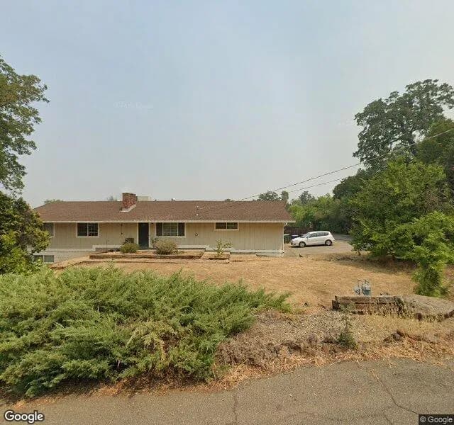 Sunshine On Oakdale - Board And Care Home in Redding, California