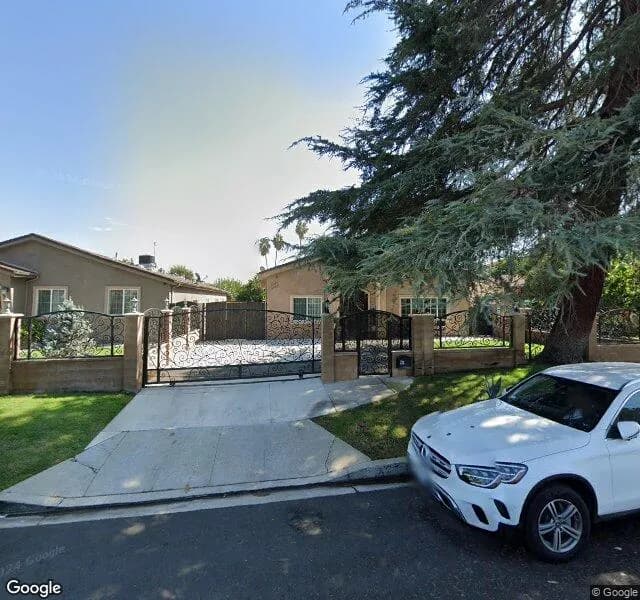 Sweet Home Senior Living Facility - Board And Care Home in Van Nuys, California