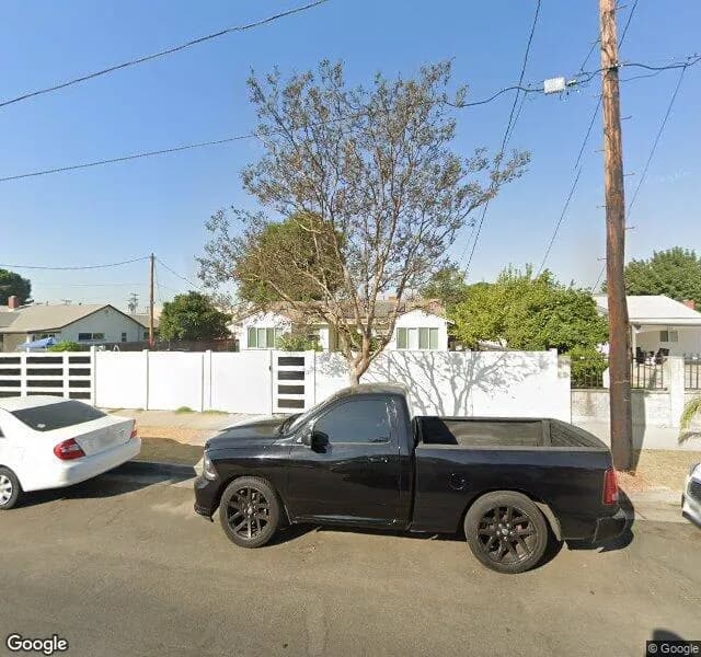 Troost Senior Care - Board And Care Home in North Hollywood, California