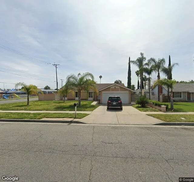 Walnut Senior Home - Board And Care Home in Rialto, California