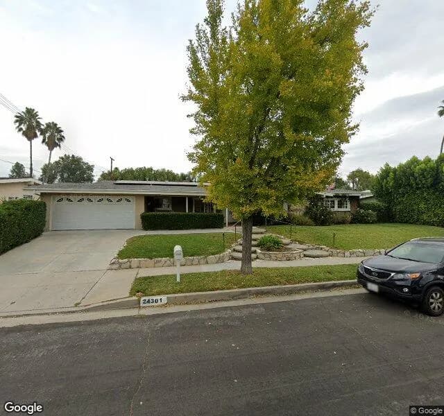 Woodland Hills Retirement Home - Board And Care Home in Woodland Hills, California